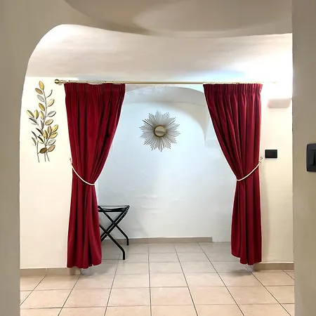 17th Century Vaulted Appartement Turin